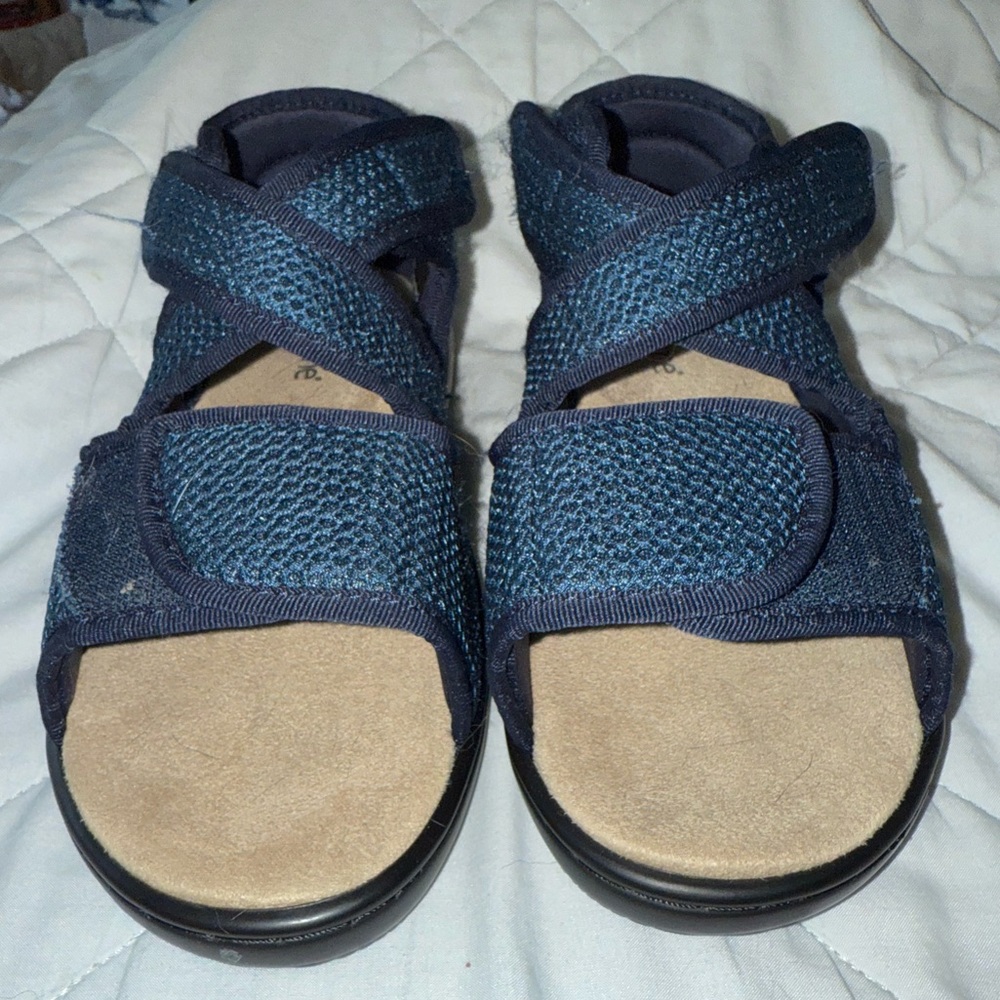 Biotime Darrel Navy Sandals